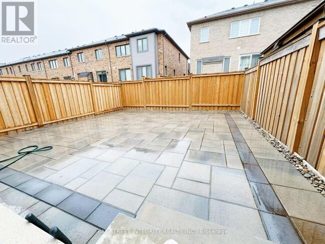 27 Ness Dr in Richmond Hill, ON - Building Photo - Building Photo