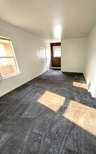 2442 Gibson St in Flint, MI - Building Photo - Building Photo