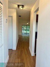 10342 NW 11th St in Pembroke Pines, FL - Building Photo - Building Photo