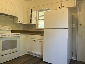 838 Needle Dr in Forest Park, GA - Building Photo - Building Photo