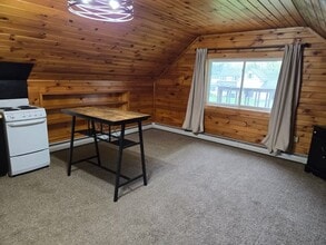 78 Cram St in Bradley, ME - Building Photo - Building Photo