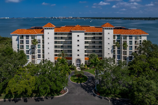 Dolphin Cay in St. Petersburg, FL - Building Photo - Building Photo