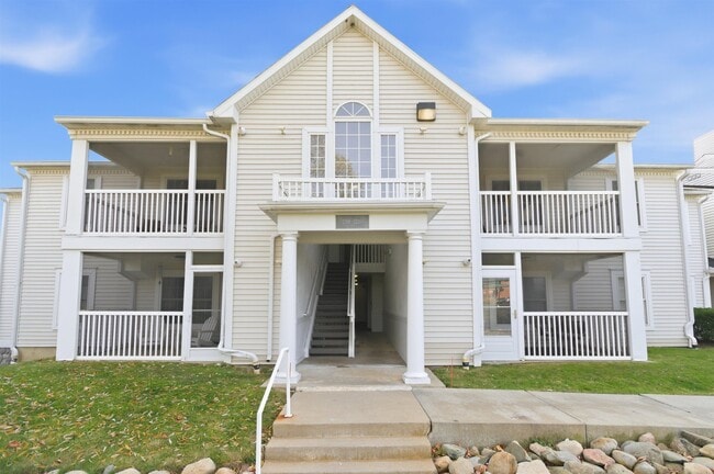 2233 S Main St in Ann Arbor, MI - Building Photo - Building Photo