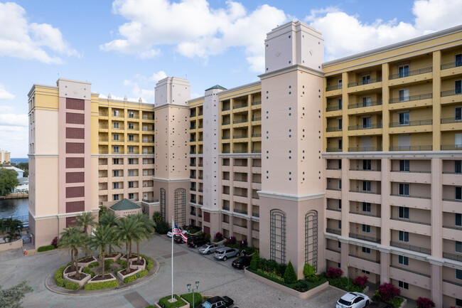 The Pointe at Pompano Beach in Pompano Beach, FL - Building Photo - Building Photo