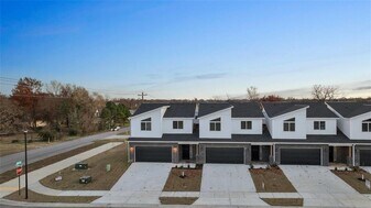 1851 Lapis Ave in Centerton, AR - Building Photo