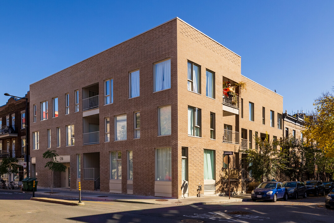 1256 De Maisonneuve Boul E in Montréal, QC - Building Photo