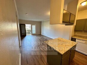 1655 Ascension Bluff Dr in Arlington, TX - Building Photo - Building Photo