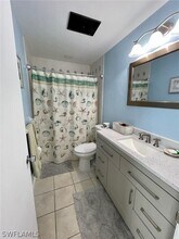 1207 SE 40th Ter, Unit Side B Duplex in Cape Coral, FL - Foto de edificio - Building Photo