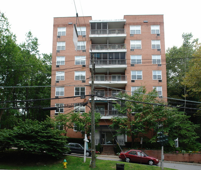 Rockledge House in Hartsdale, NY - Building Photo - Building Photo