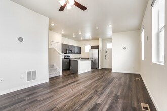 13581 Oneida Ln in Thornton, CO - Foto de edificio - Building Photo