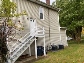 634-636 Forest Rose Ave in Lancaster, OH - Building Photo