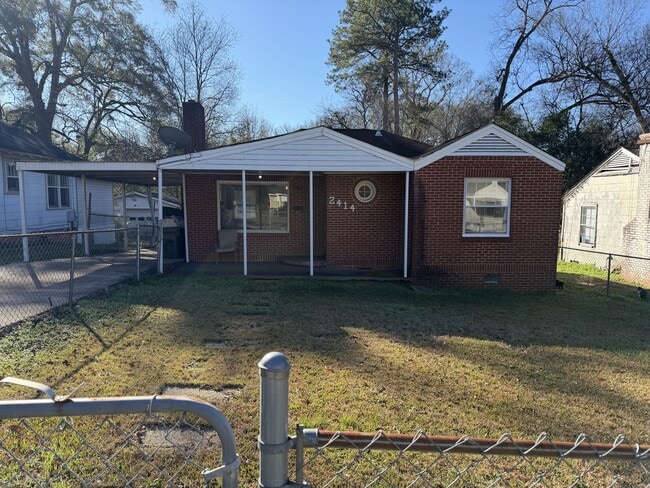 property at 2414 Poplar St