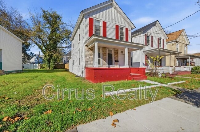 property at 1027 27th St