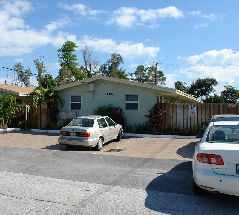 1200-1204 NE 5th Ter in Fort Lauderdale, FL - Building Photo