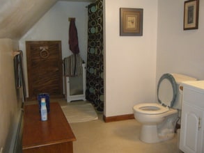 1833 Kensington Ave in Cheektowaga, NY - Building Photo - Building Photo
