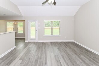 8129 Jordan View Dr in Southaven, MS - Building Photo - Building Photo