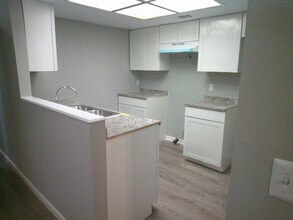6811 SW 5th Pl in Gainesville, FL - Building Photo - Building Photo