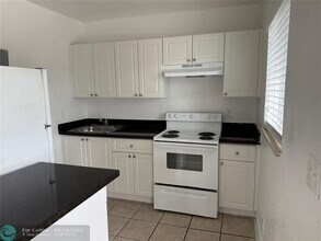 701 SW 14th Ave in Fort Lauderdale, FL - Building Photo - Building Photo