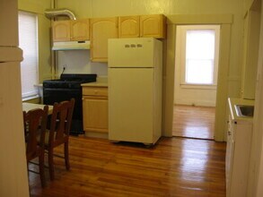 358 Windsor St, Unit #1 in Cambridge, MA - Building Photo - Building Photo