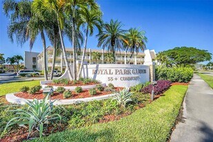 6850 Royal Palm Blvd in Margate, FL - Building Photo