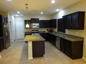 2158 Scully Dr in Phoenix, AZ - Building Photo - Building Photo