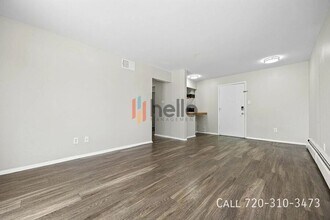 9885 W 21st Ave in Lakewood, CO - Building Photo - Building Photo