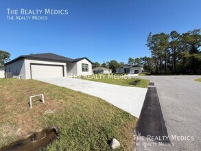 2810 Felda Ave in Palm Bay, FL - Building Photo - Building Photo