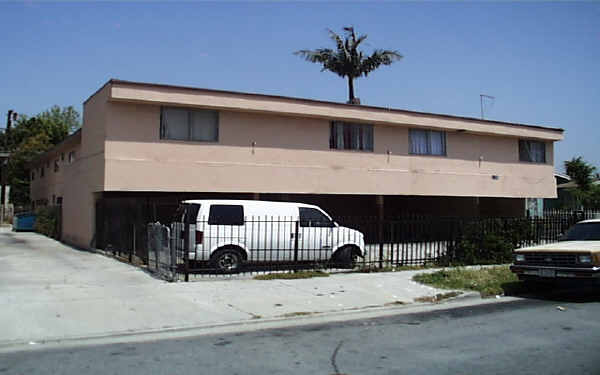 1431 W 104th St in Los Angeles, CA - Building Photo