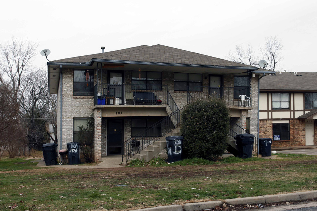 101 SE 42nd St in Oklahoma City, OK - Building Photo