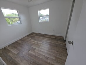 1044 W Highland Dr in Cocoa, FL - Building Photo - Building Photo