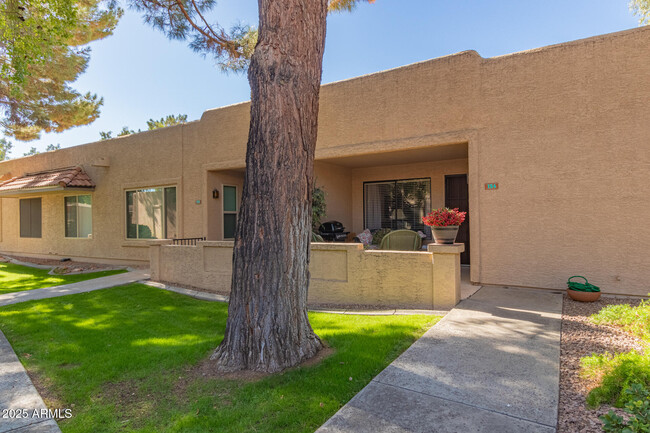 14300 W Bell Rd in Surprise, AZ - Building Photo - Building Photo