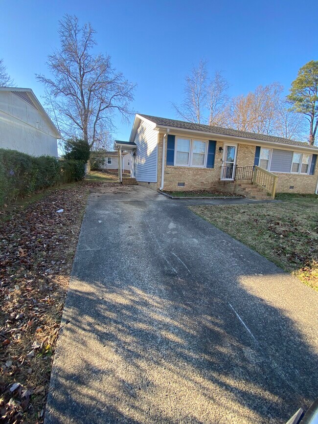 2206 Emerson Pl in Durham, NC - Building Photo - Building Photo