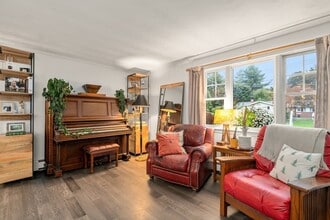 62 Gregory Rd in Framingham, MA - Building Photo - Building Photo