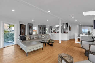 1847 Grant Ave, Unit 301 in San Francisco, CA - Building Photo - Building Photo