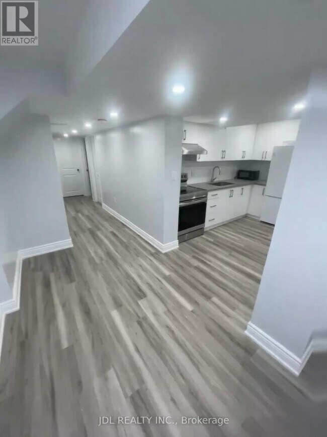 30 Lavron Ct in Markham, ON - Building Photo - Building Photo