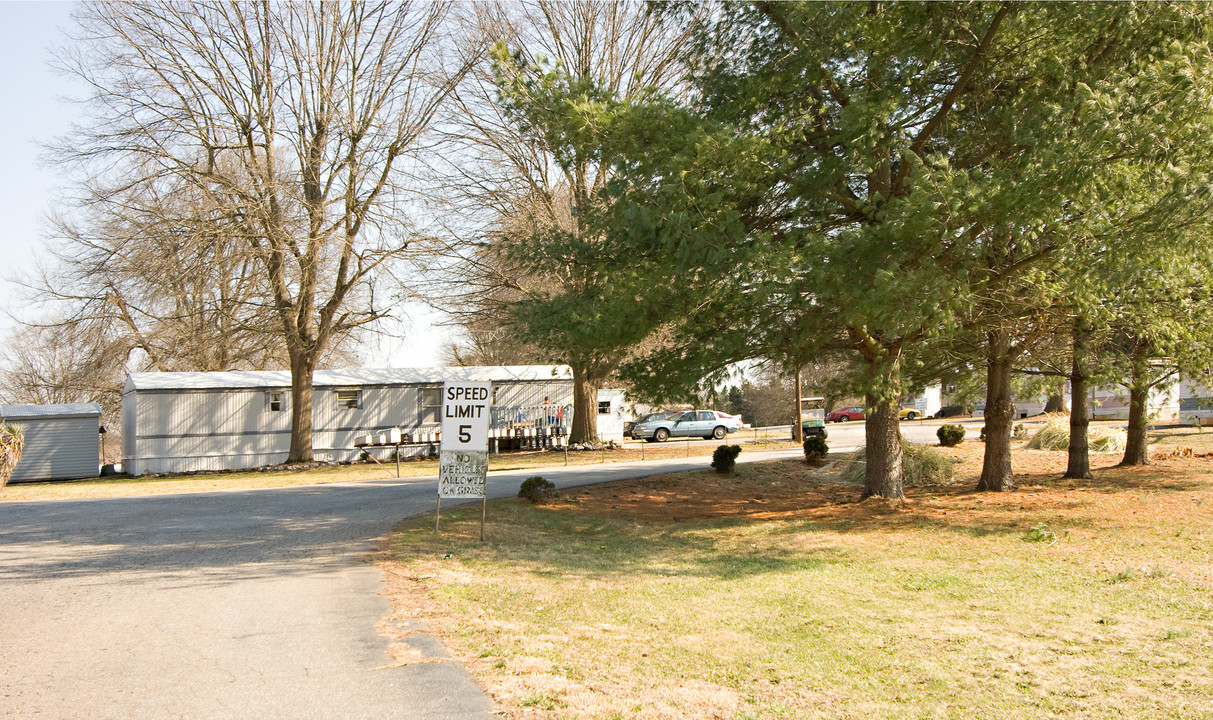 Conover Mobile Home Park in Conover, NC - Building Photo