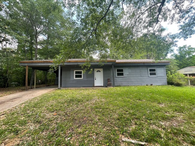 property at 2732 Teresa Dr