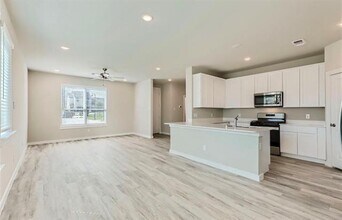 1332 Creekbank Dr in McKinney, TX - Building Photo - Building Photo