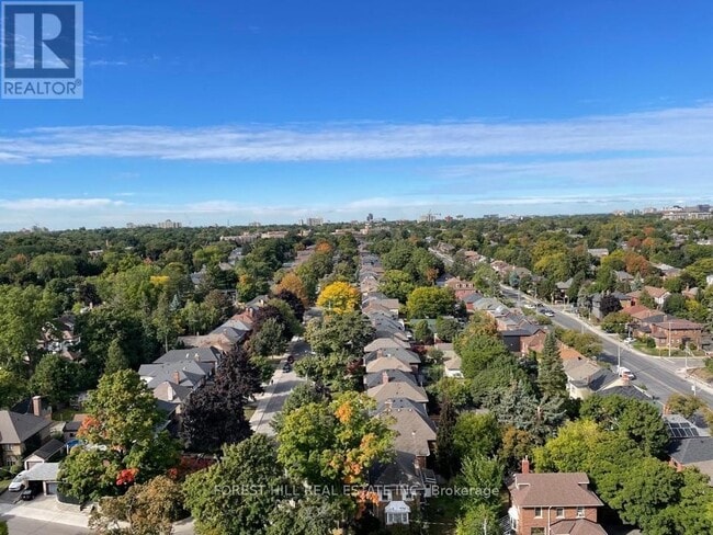 3018 Yonge St in Toronto, ON - Building Photo - Building Photo