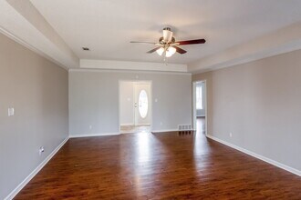 4378 Bunker Hill Dr in Memphis, TN - Building Photo - Building Photo