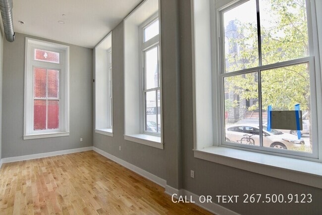 1523 W Girard Ave in Philadelphia, PA - Building Photo - Building Photo