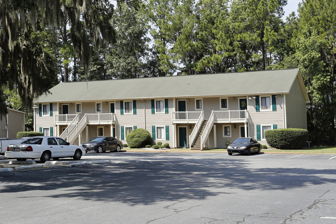 Ray Futch Apartments in Hinesville, GA - Building Photo