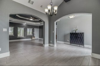 478 Las Palomas Dr in Lytle, TX - Building Photo - Building Photo