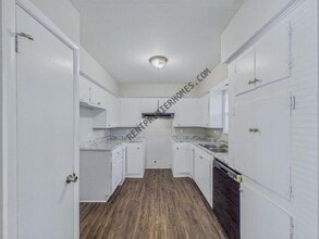 202 S Claremont Ave in Sherwood, AR - Building Photo - Building Photo