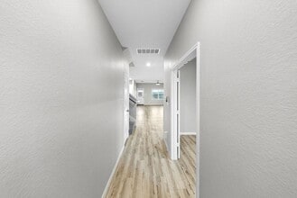 10535 Margarita Loop in Converse, TX - Foto de edificio - Building Photo