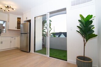 3666 Greenfield Ave in Los Angeles, CA - Building Photo - Building Photo