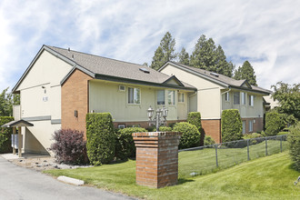 Spokane Cedar Estates in Spokane, WA - Building Photo - Building Photo