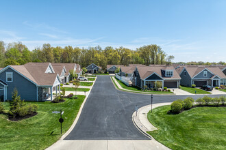 The Courtyards at Hidden Ravines in Lewis Center, OH - Building Photo - Building Photo