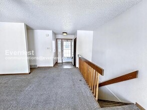 615 Seawell Dr in Colorado Springs, CO - Foto de edificio - Building Photo