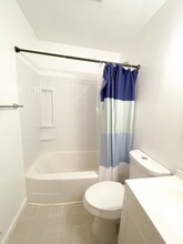 7112 NW 45th St in Bethany, OK - Building Photo - Building Photo